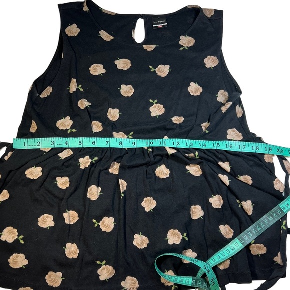 Uniqlo Rose Print Peplum Top size L - Picture 14 of 15